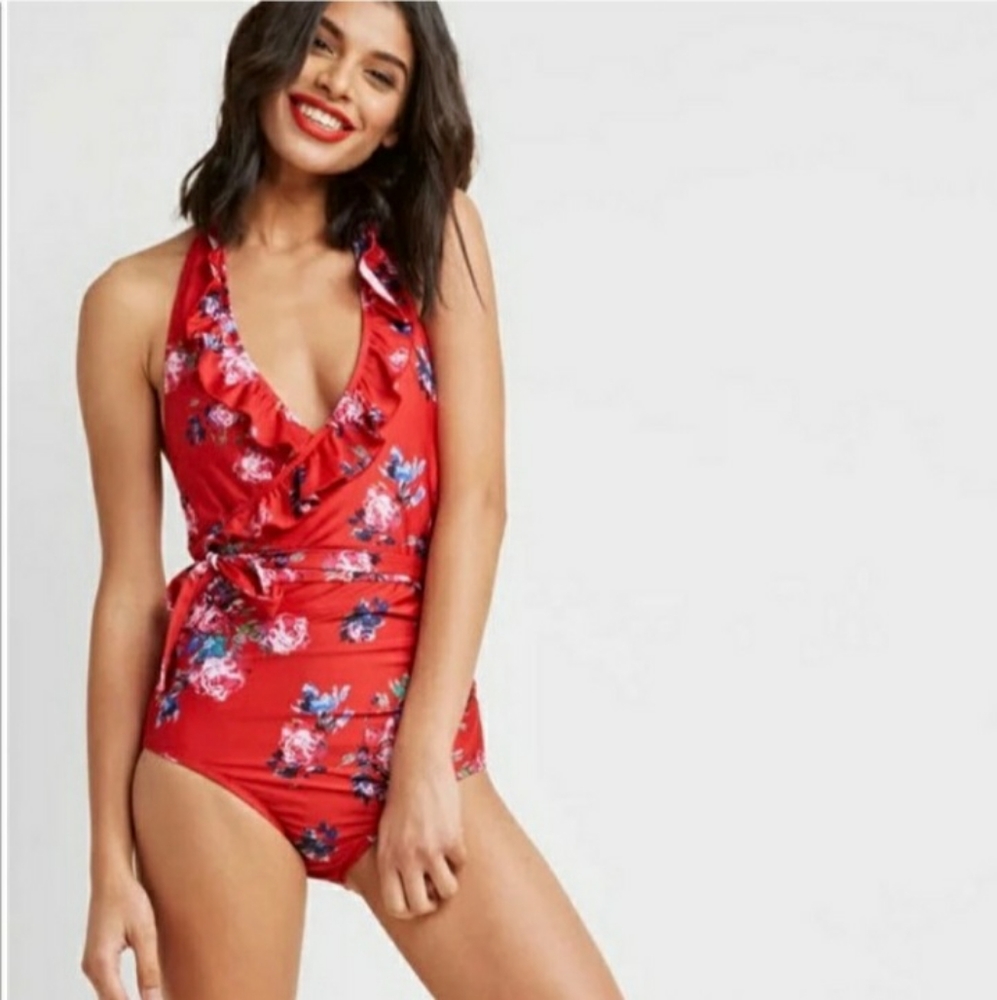 Modcloth Ruffled Baithing Suit